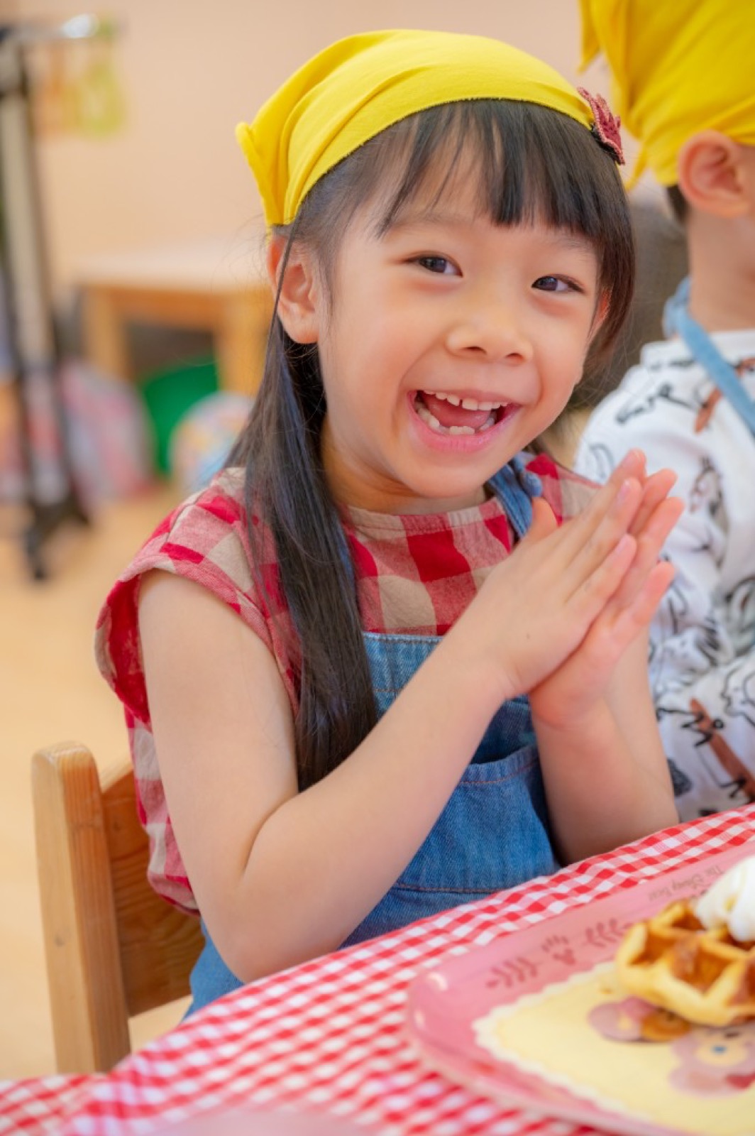 幼兒園畢業照 特色課程烹飪情境