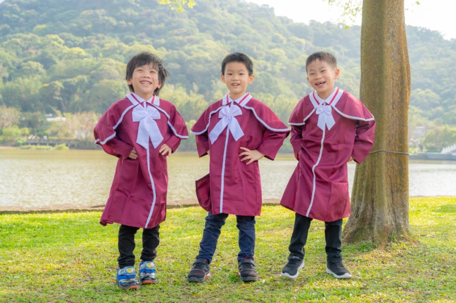大湖公園外景幼兒園畢業照 自然生動