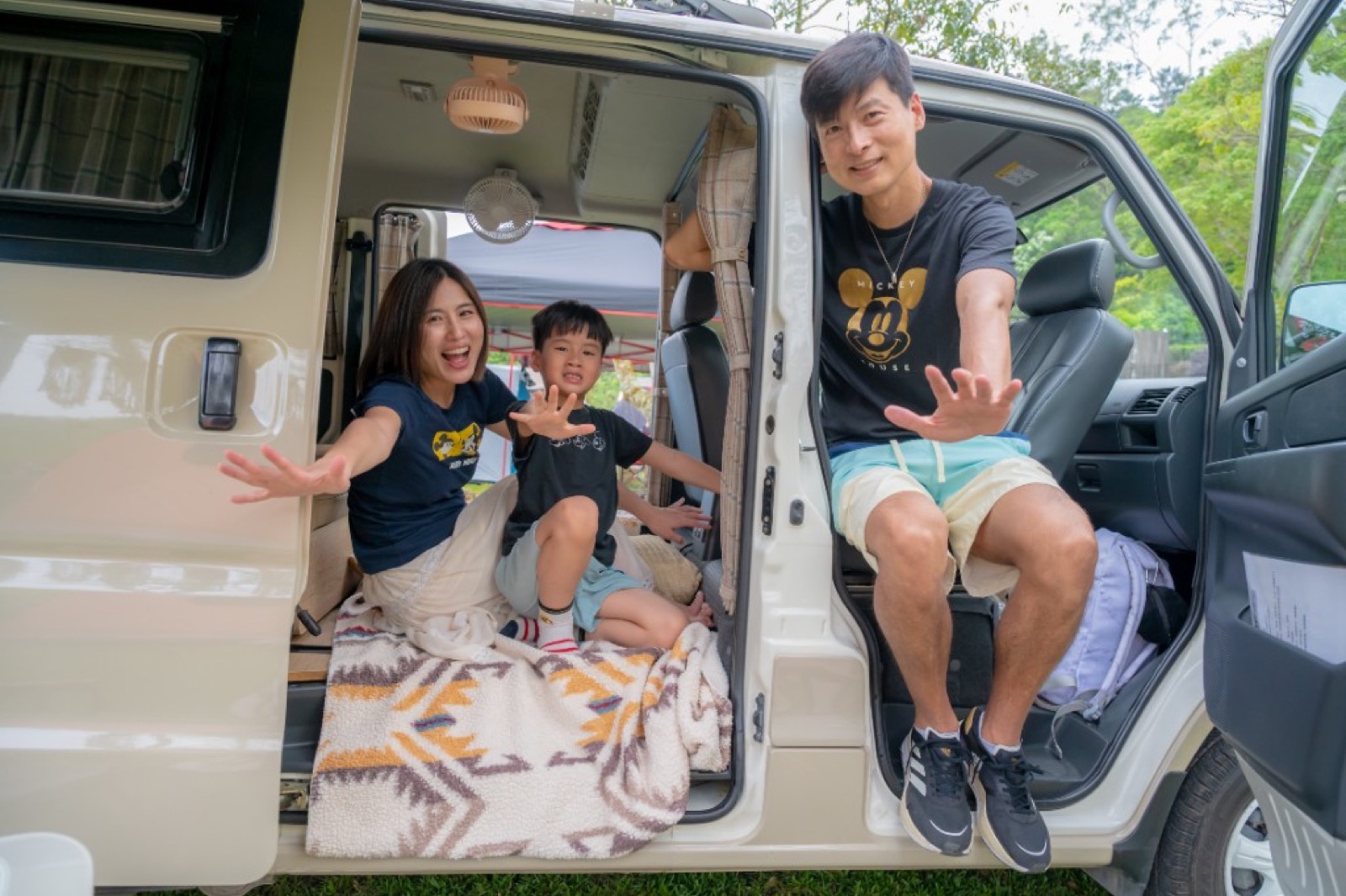 家庭旅遊聯誼 露營畢業照 自然生動 活潑