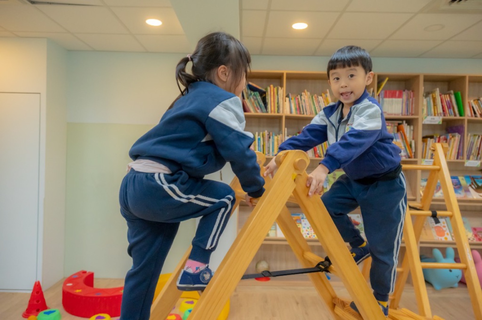 幼兒園畢業照 校園情境與遊戲紀錄