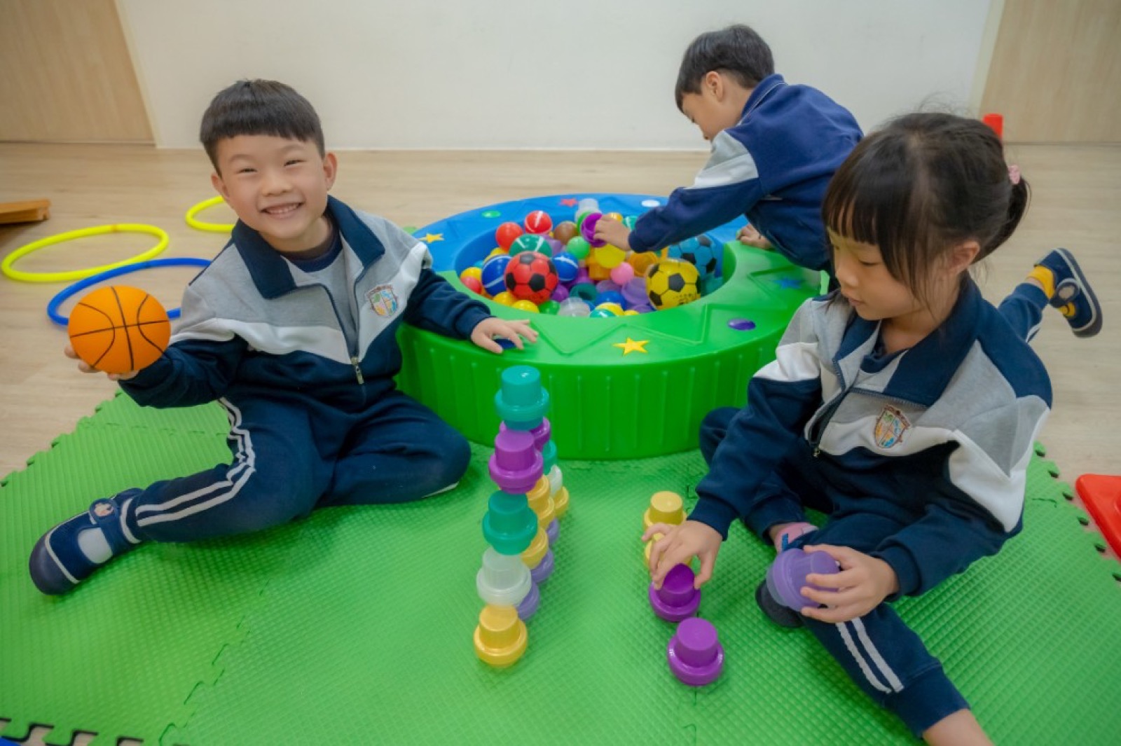 幼兒園畢業照 校園情境與遊戲紀錄