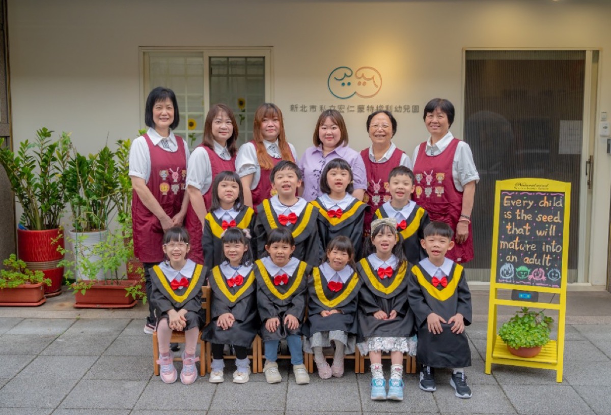 幼兒園畢業照 全室內自然生動活潑