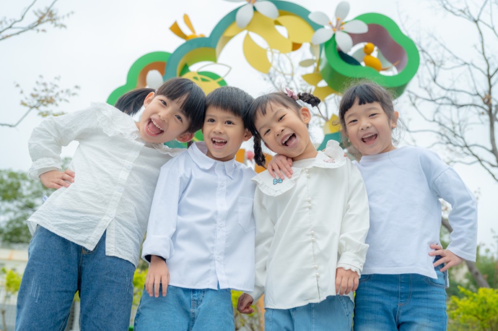 大型校園幼兒園畢業照拍攝案例