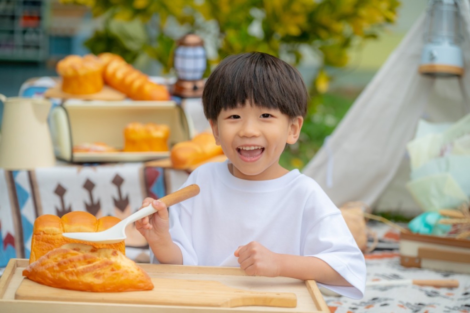 幼兒園畢業照 小組照自然笑容