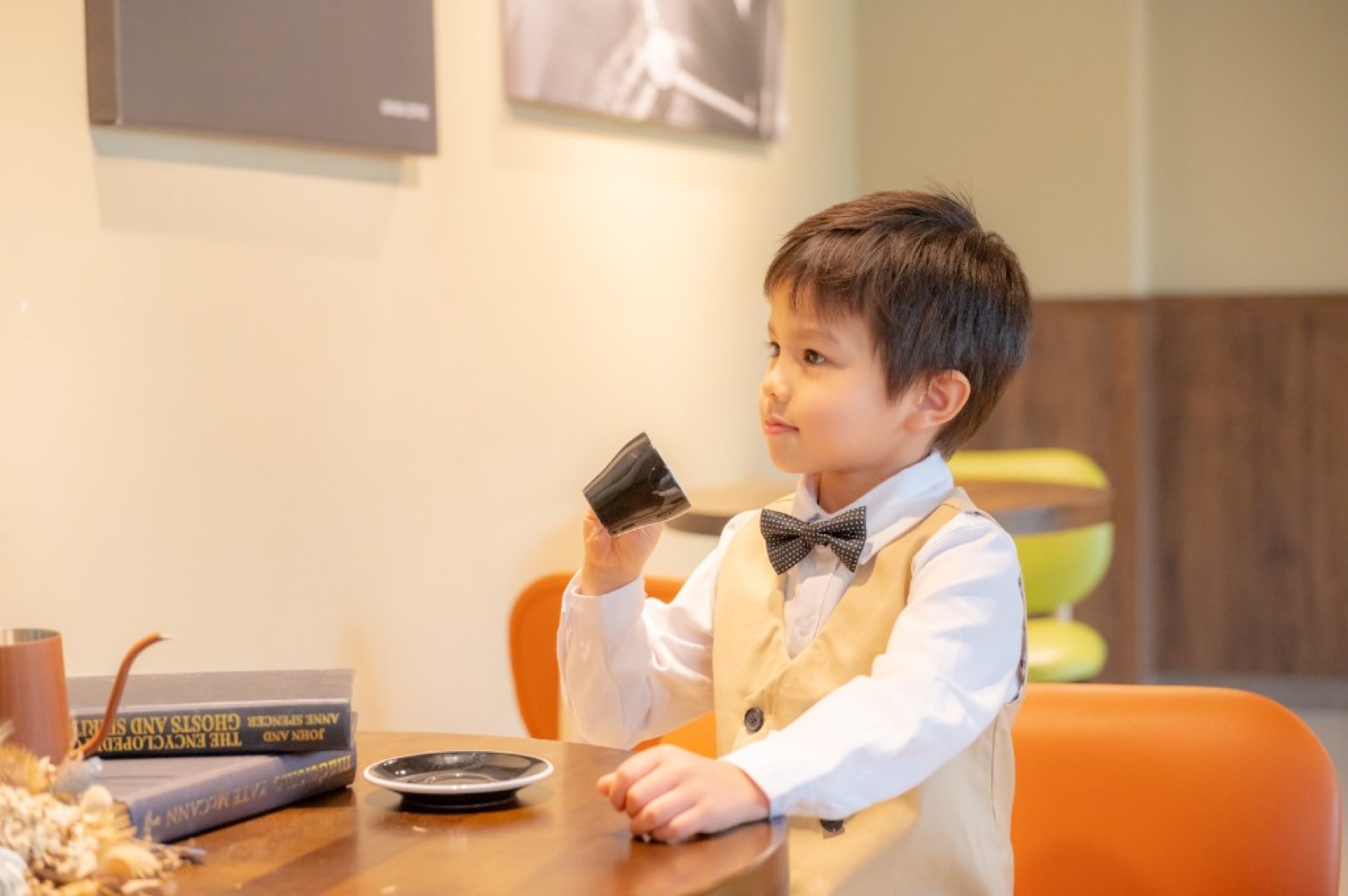 幼兒園畢業照 學士服文青風格
