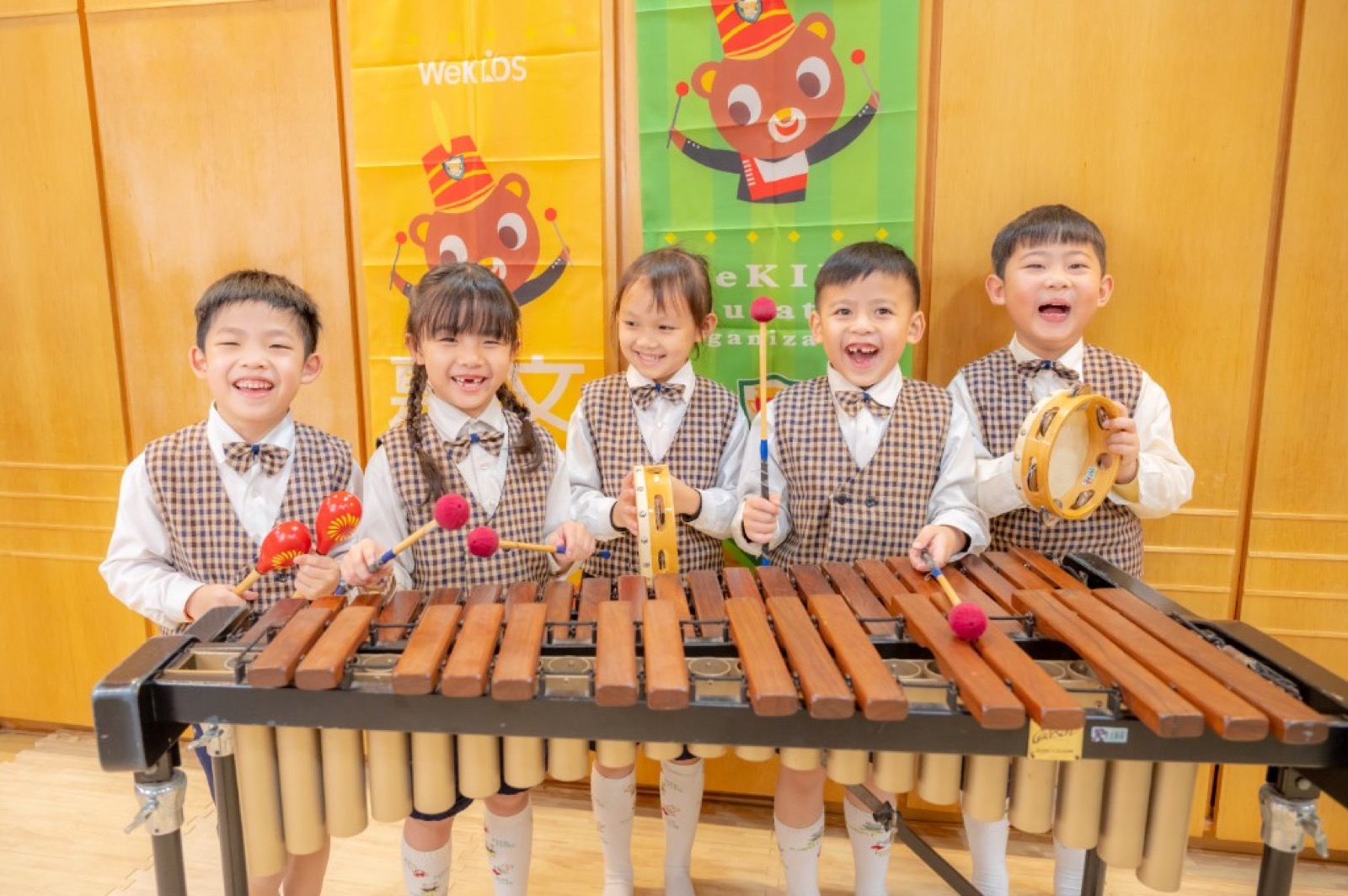 新北市國際幼兒園畢業照 自然生動