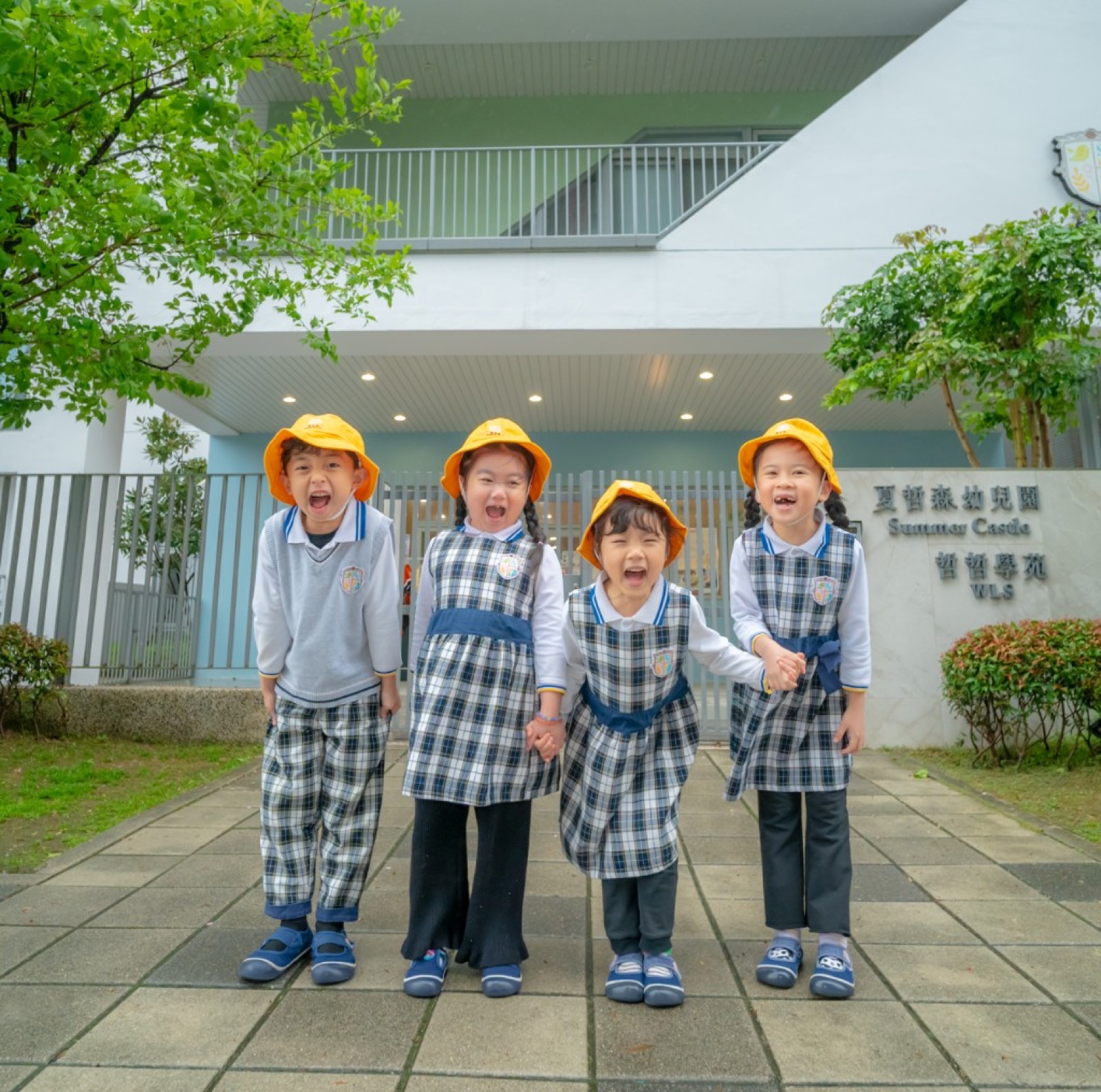 櫻花樹學士照 幼兒園畢業照自然生動