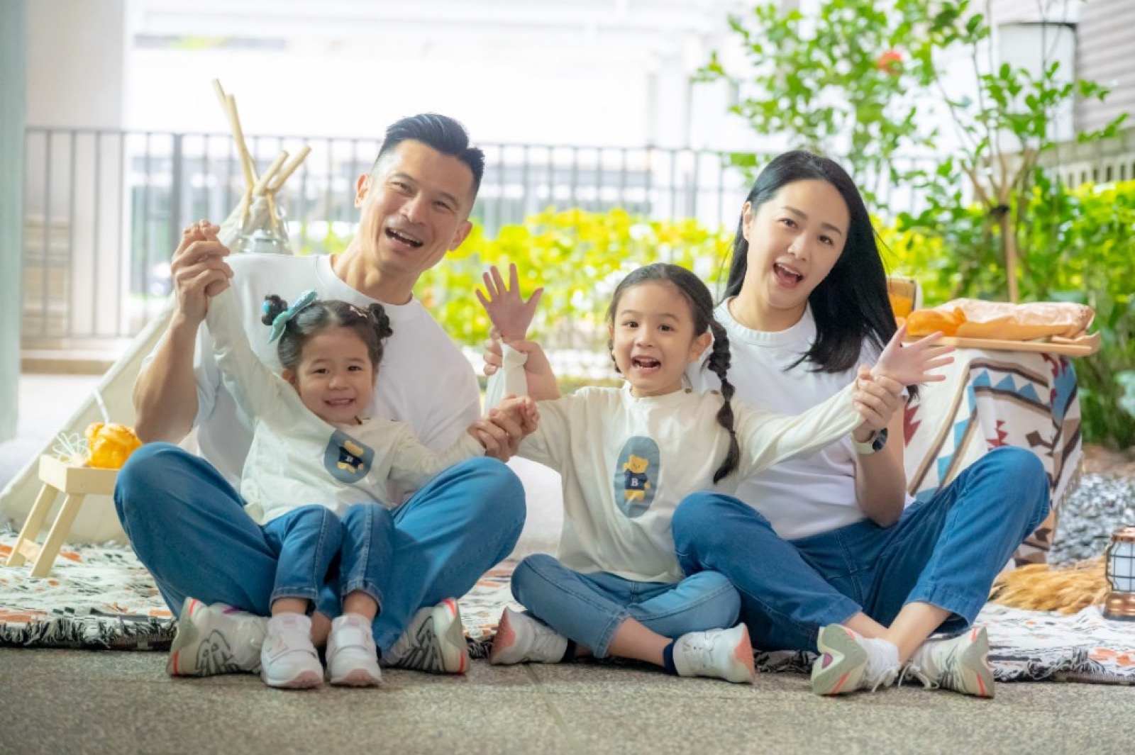 幼兒園畢業照 課程互動桌球積木