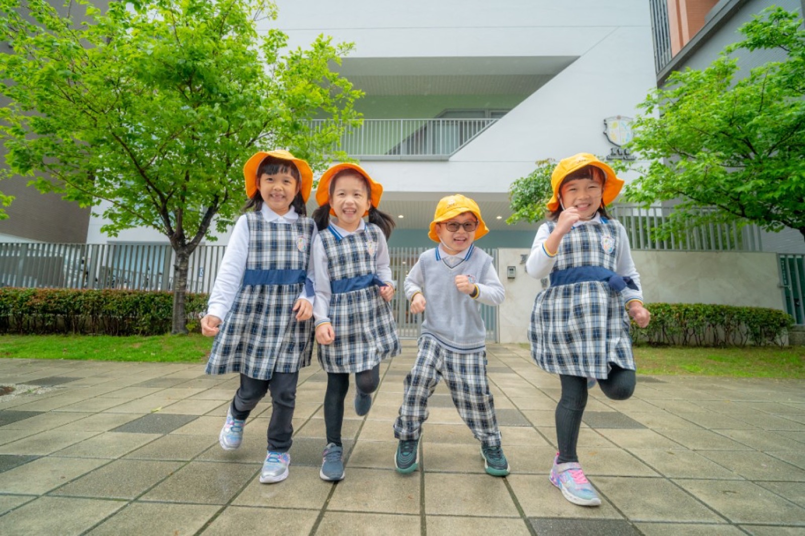 幼兒園畢業照 課程互動桌球積木