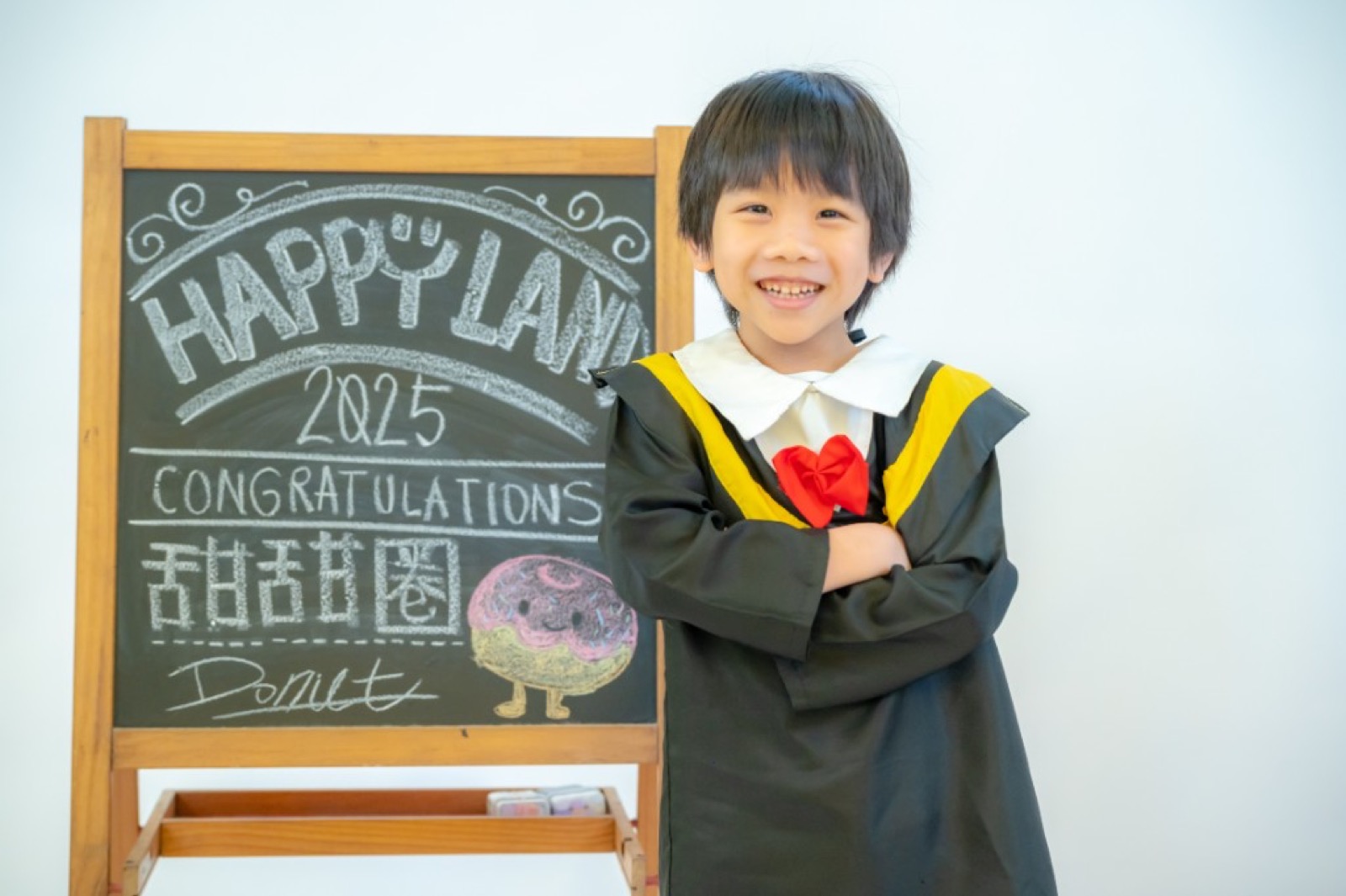 幼兒園畢業照 粉紅背景數字氣球