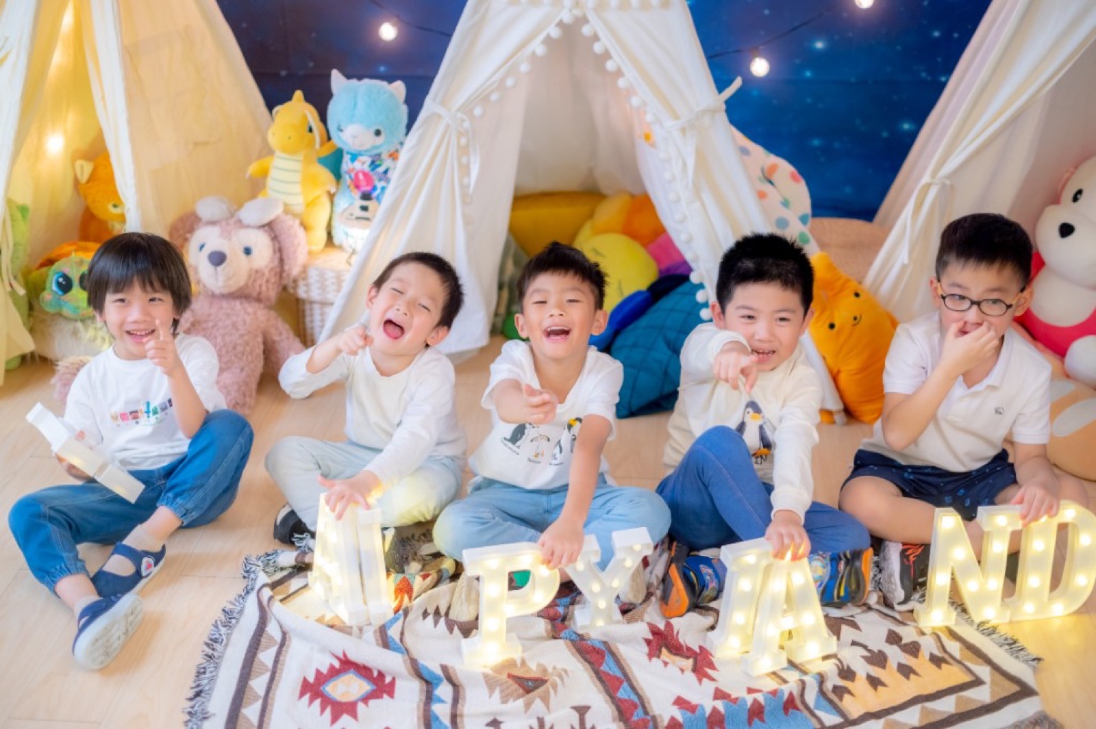 幼兒園畢業照 用心佈景 創意回憶