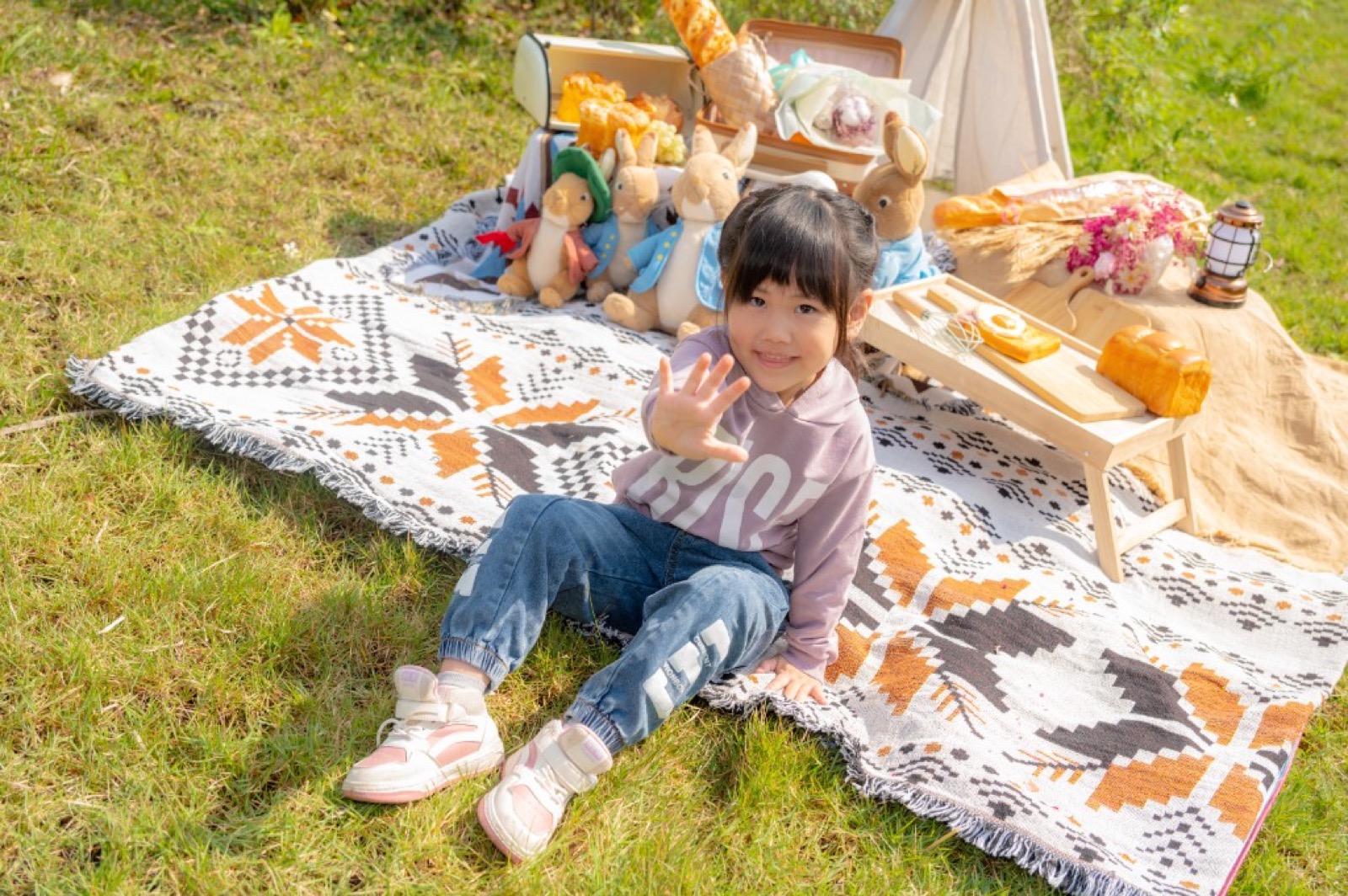 幼兒園畢業照 戶外草地外景活潑